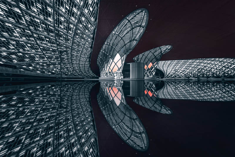 未来建筑的镜像之美--杭州奥体游泳馆图片