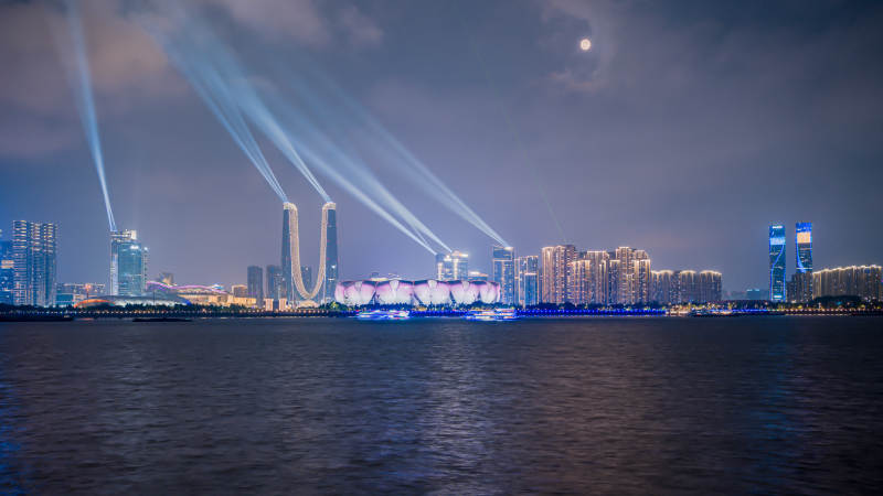 杭州钱江新城城市夜景灯光秀图片