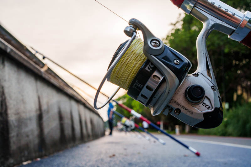 夕阳下的垂钓时光图片