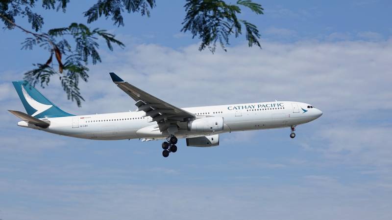 国泰航空飞机降落瞬间图片