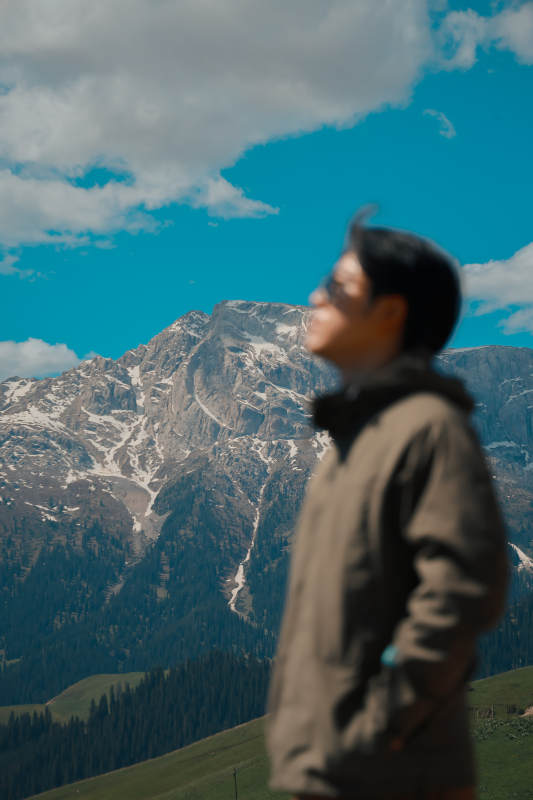 山巅远眺 心旷神怡图片