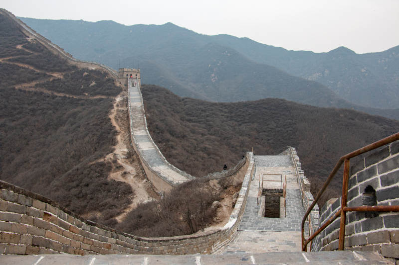 长城蜿蜒山间景色壮观图片