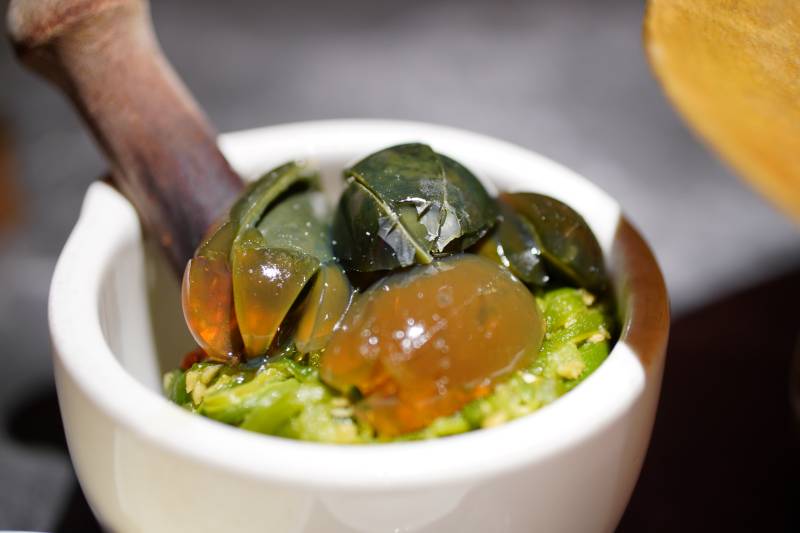 松花蛋拌青椒图片