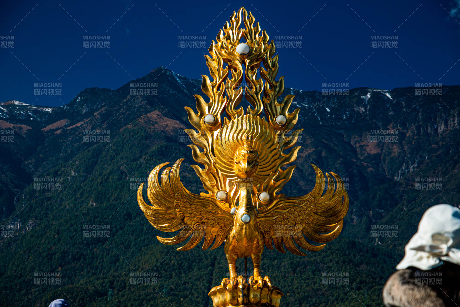 云南大理崇圣寺三塔大鹏金翅鸟图片