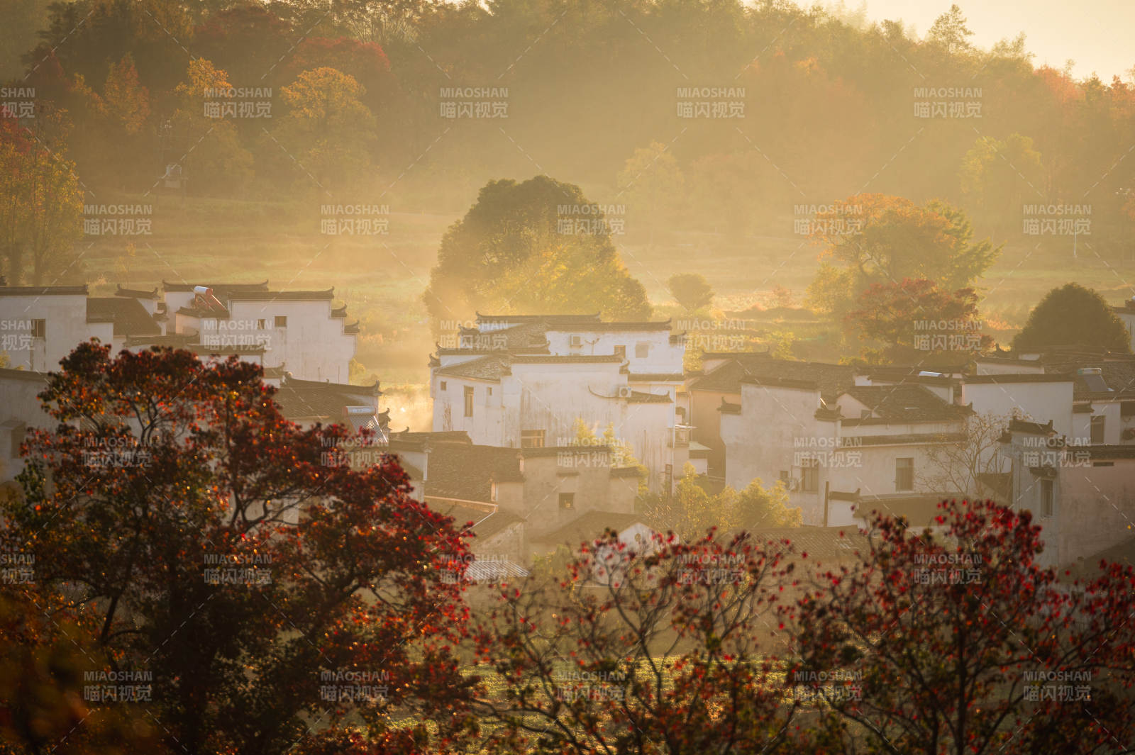 秋日宏村图片