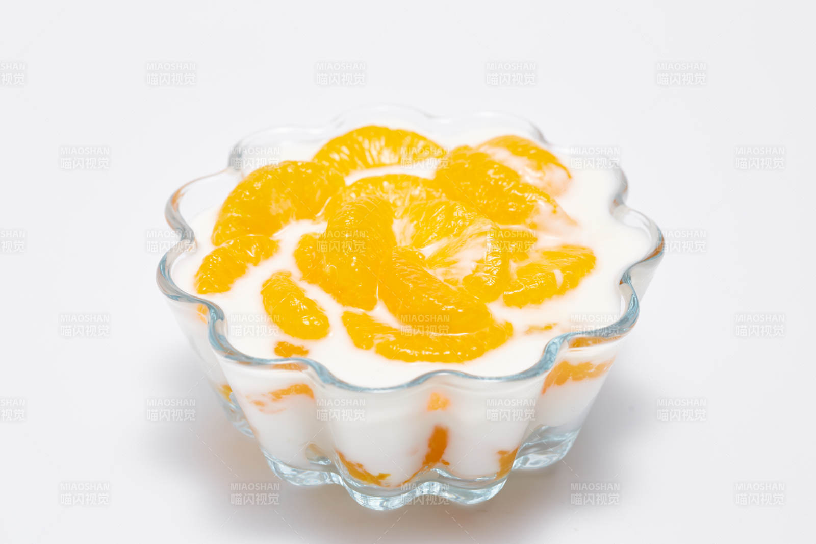 橙片酸奶甜品图片