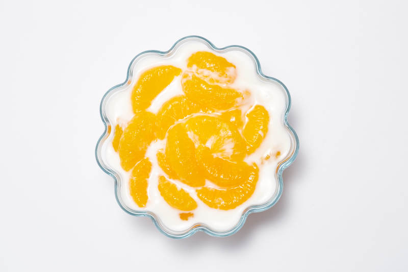 橙片酸奶甜点图片