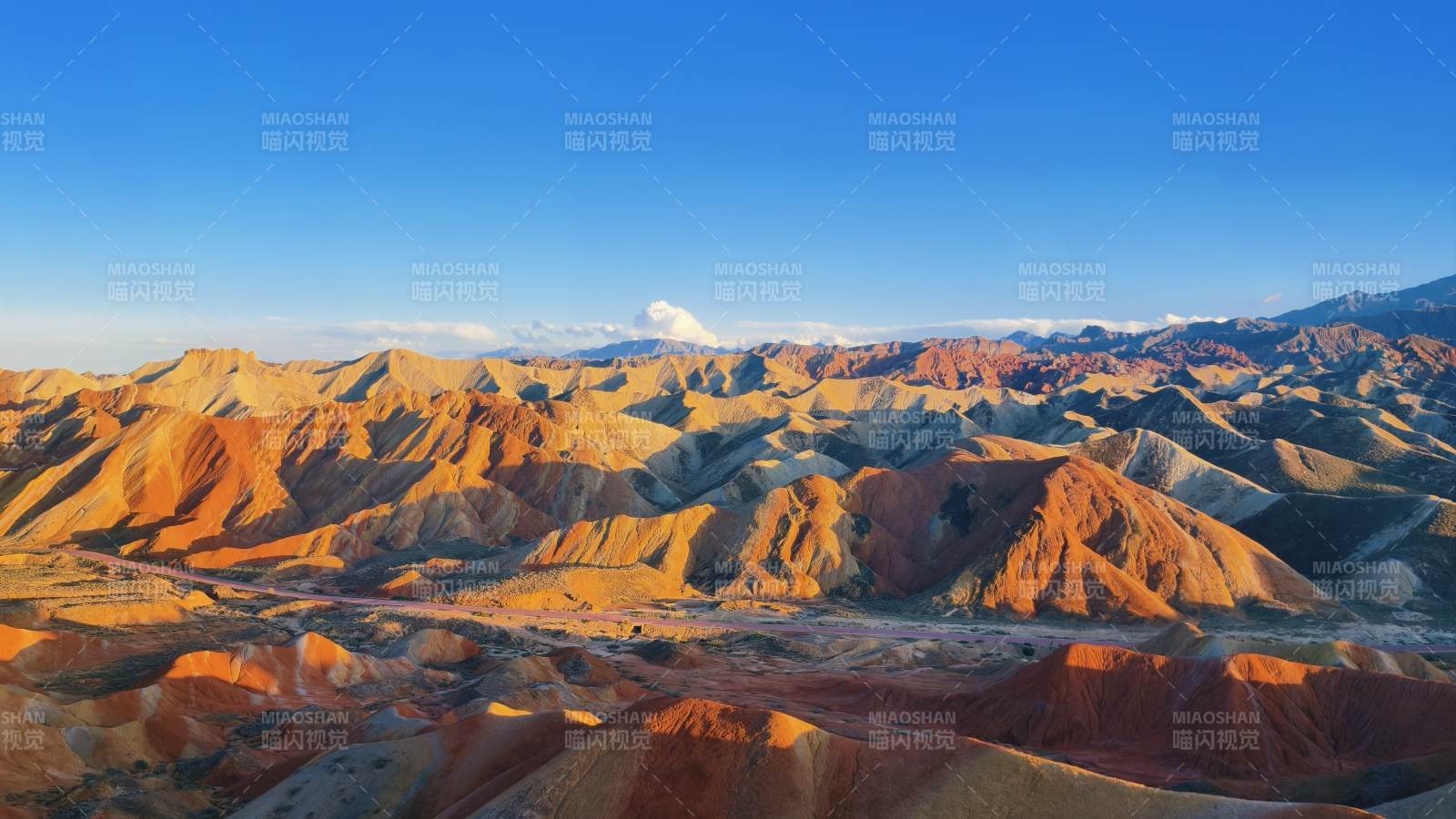 张掖七彩丹霞景区图片