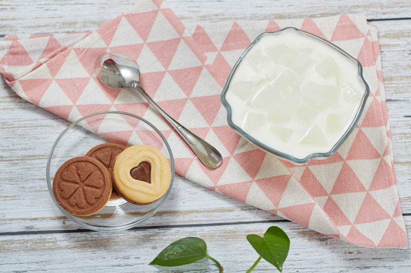 酸奶配饼干 美味早餐图片