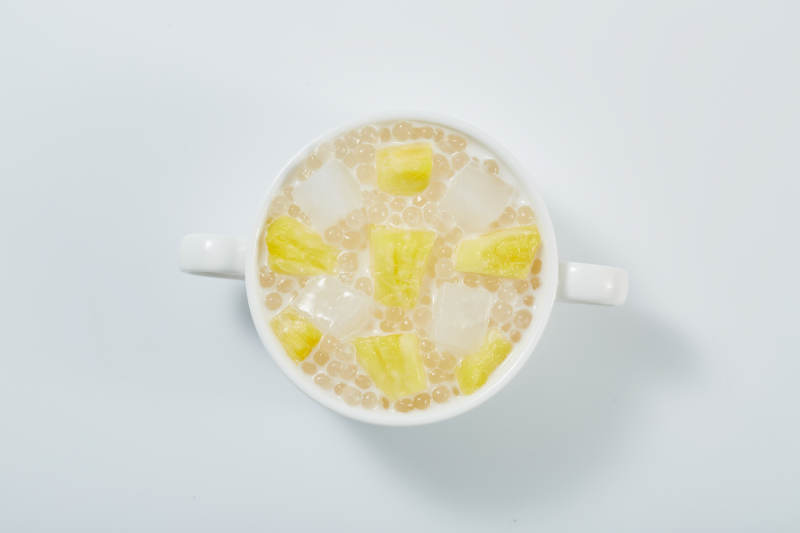 椰汁西米露配菠萝冰块图片