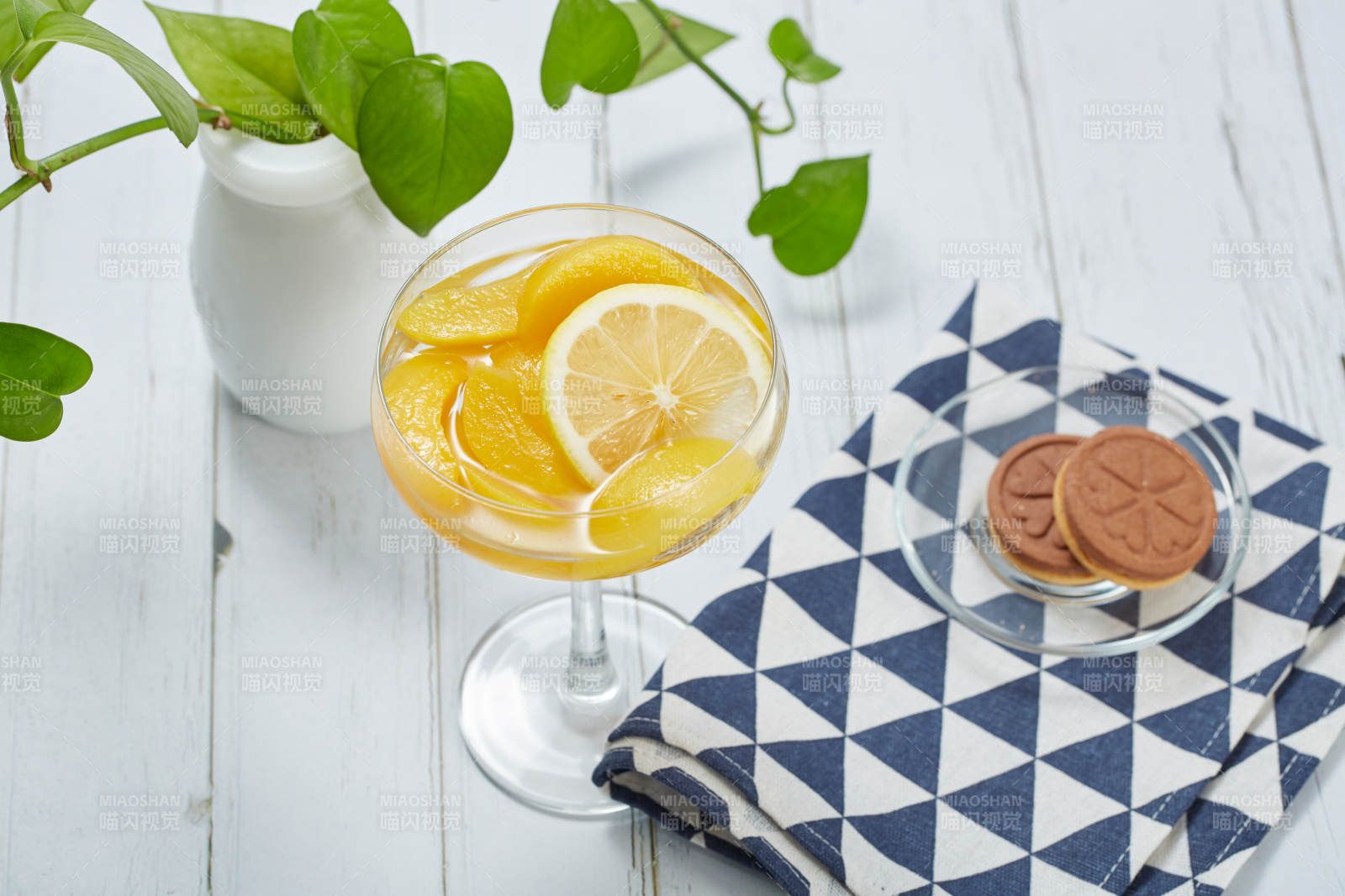 黄桃与饼干的清新时光图片