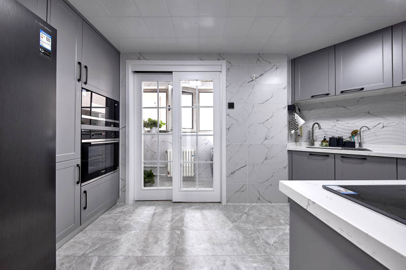 现代简约厨房设计图片