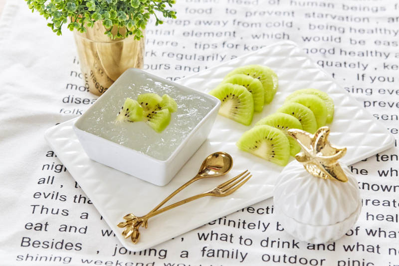 清新猕猴桃甜品摆盘图片