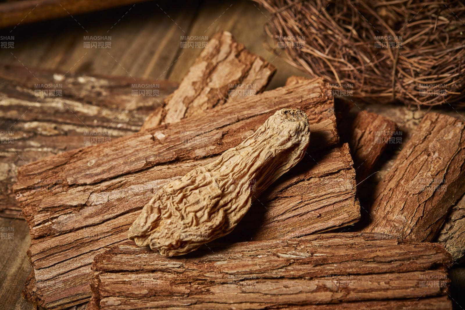 天麻干货静物图片