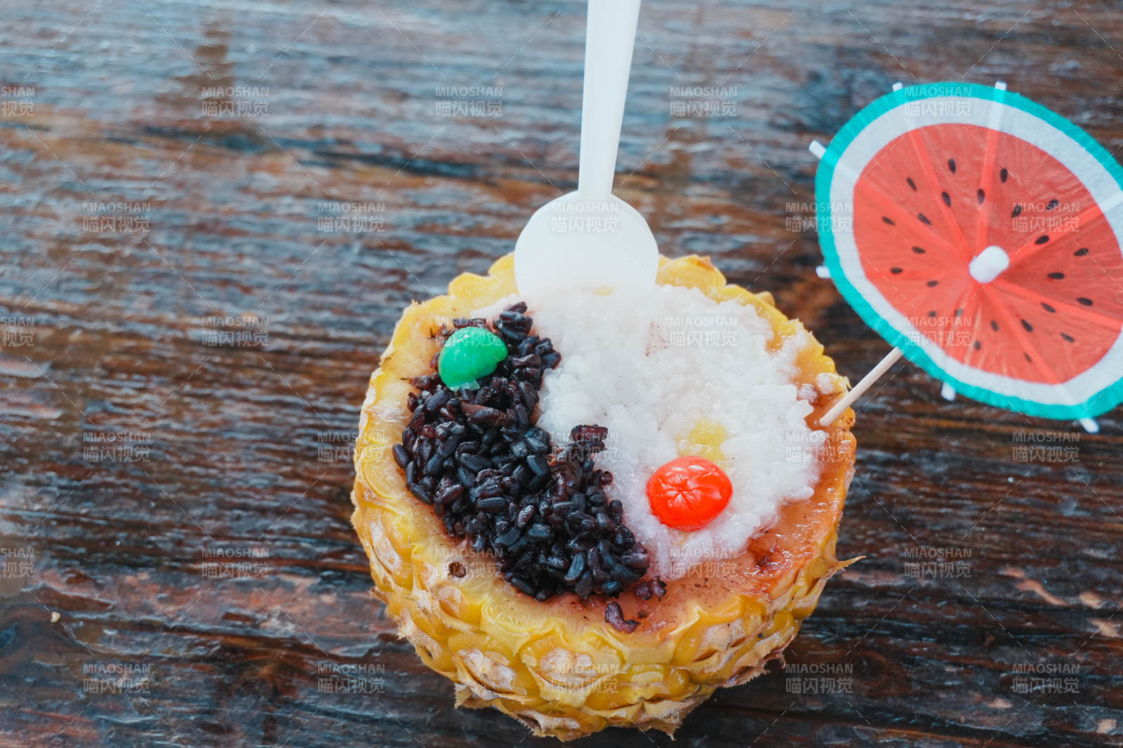 菠萝糯米饭图片