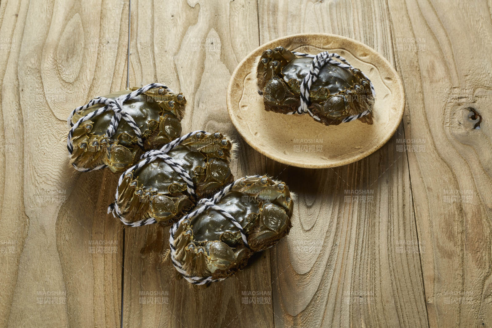 新鲜螃蟹 美味佳肴图片