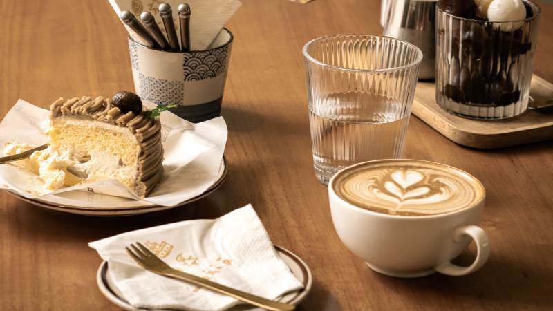 咖啡与甜点的完美搭配图片