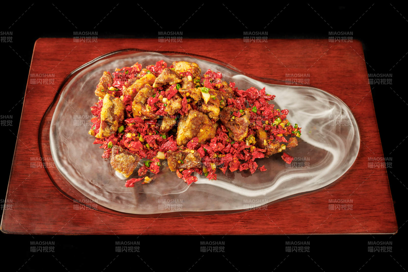 香辣鸡肉丁图片