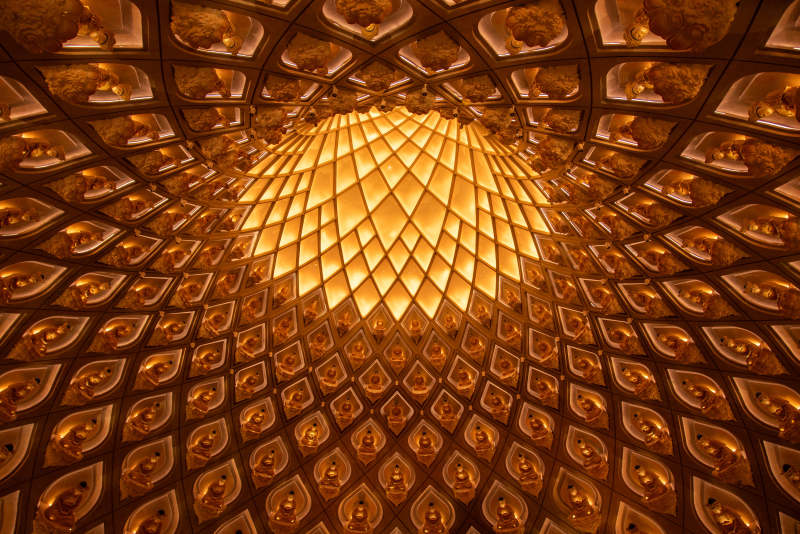 舟山观音金色穹顶的华丽光芒图片