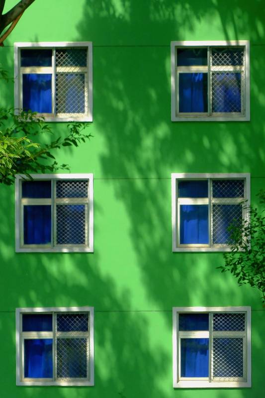 窗外的阳光图片