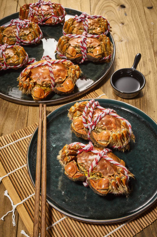 秋日美味 绑绳螃蟹宴图片