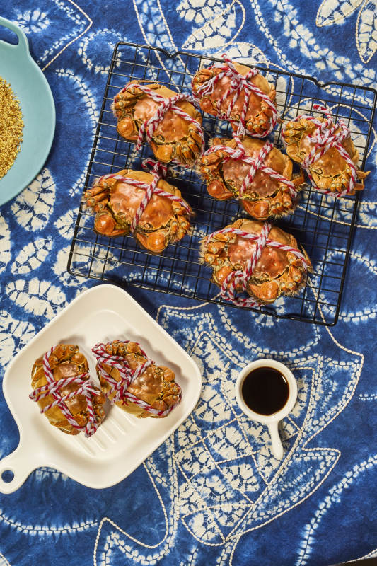 美味螃蟹宴 秋日佳肴图片