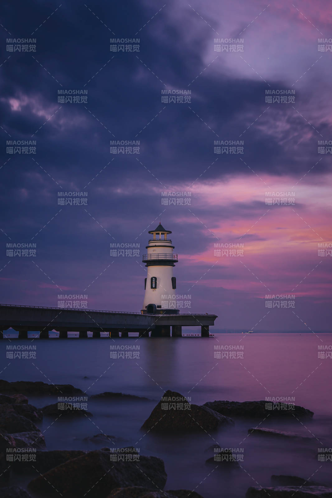 珠海爱情邮局灯塔的朝霞图片