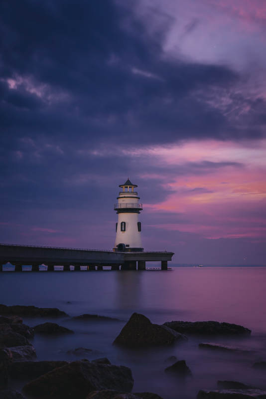 珠海爱情邮局灯塔的朝霞图片