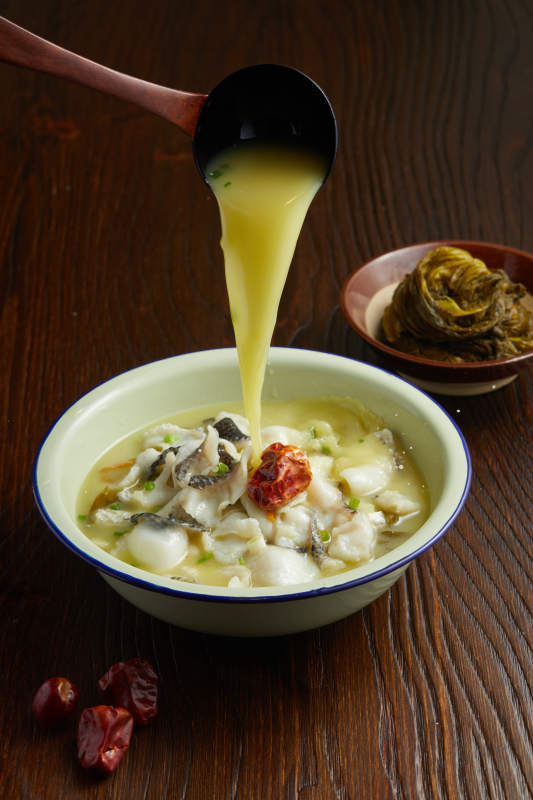 酸菜鱼汤 鲜美浓郁图片