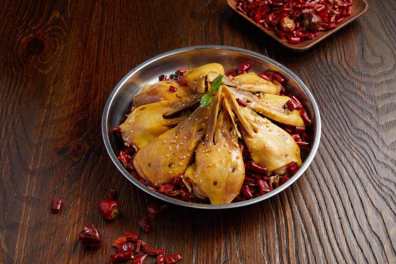 干锅鸭头 香辣美味图片