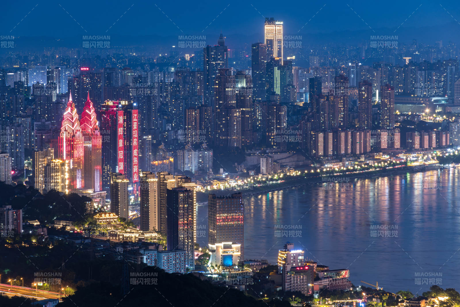 夜景璀璨的重庆风光图片