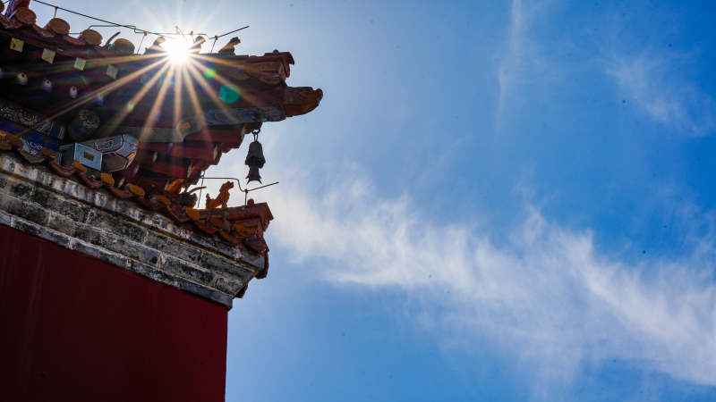 古塔晨光 晴空万里图片