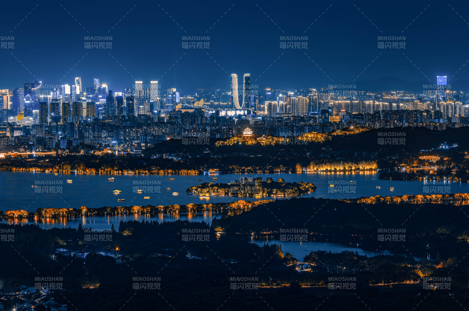 夜色中的杭州与湖景图片