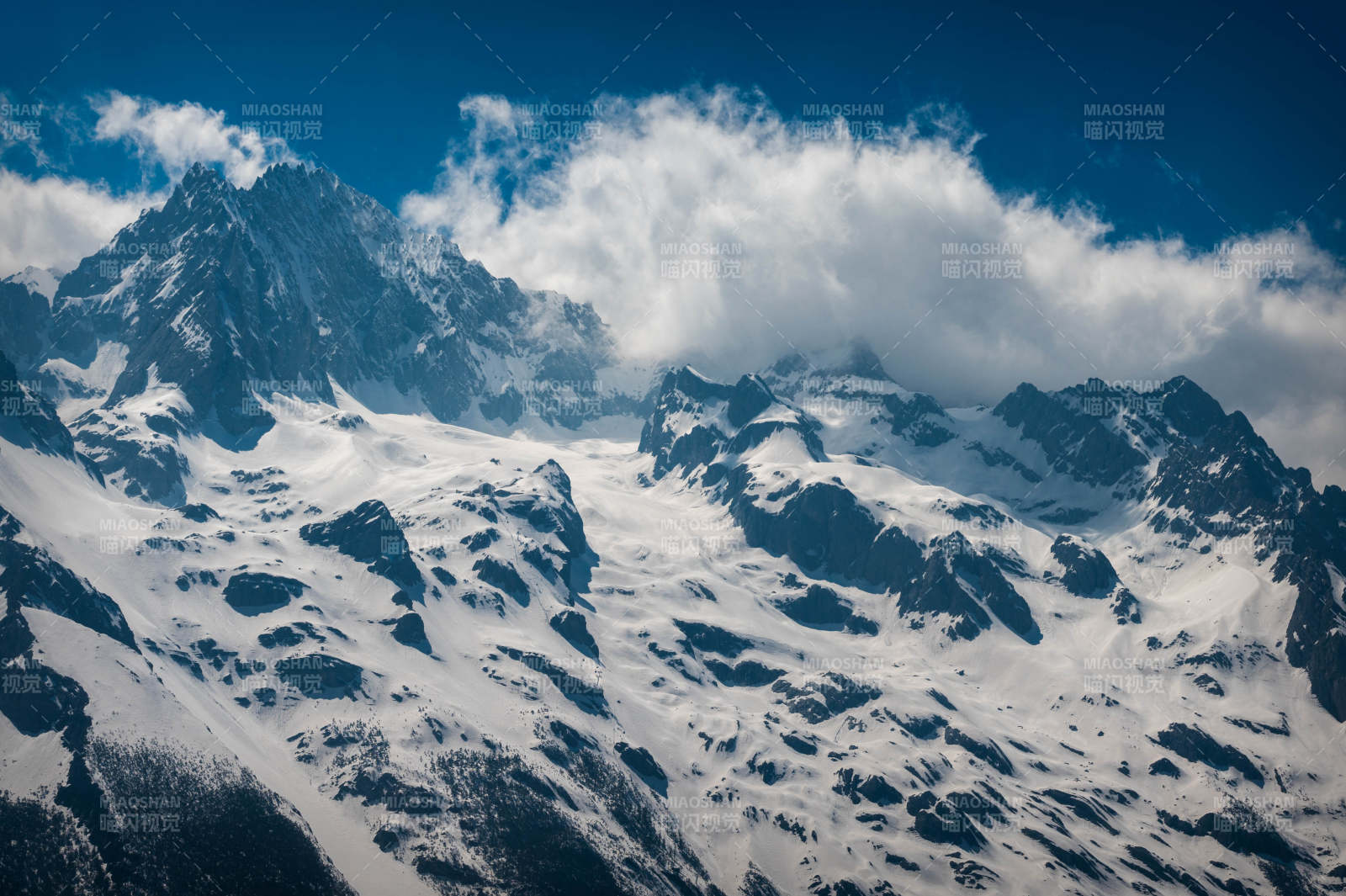 玉龙雪山图片