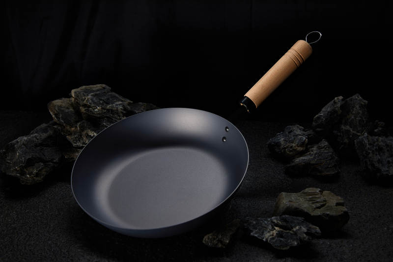 现代简约铸铁平底锅图片