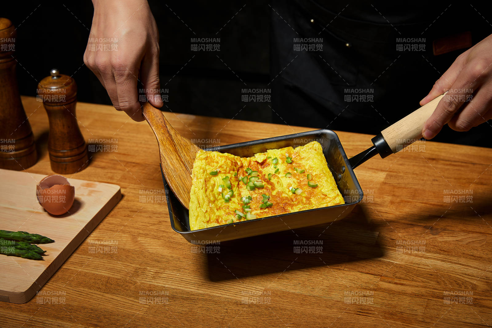 煎蛋出锅 美味呈现图片