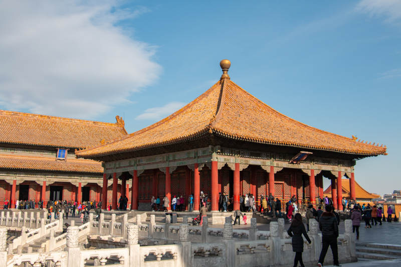 故宫太和殿前的亭子图片