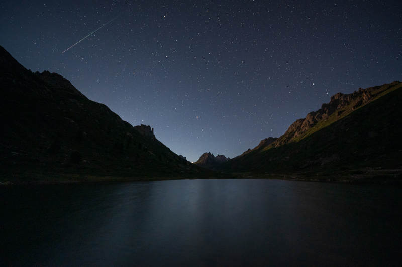 莲宝叶则火流星图片