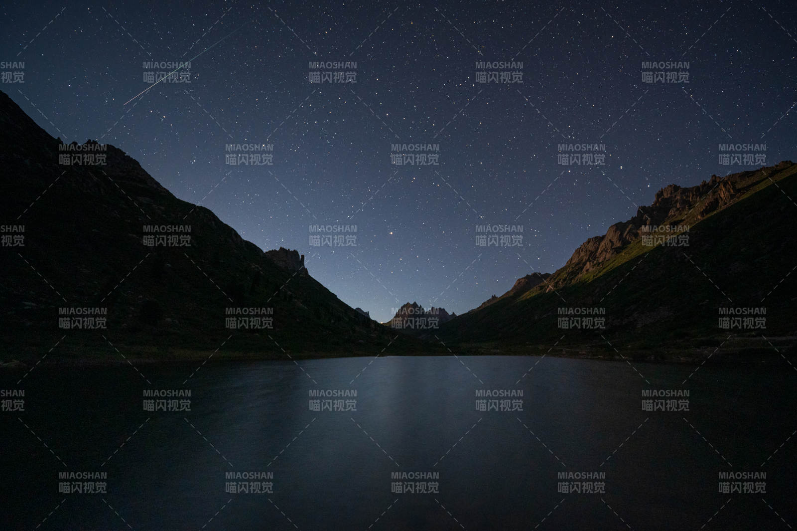 莲宝叶则火流星图片