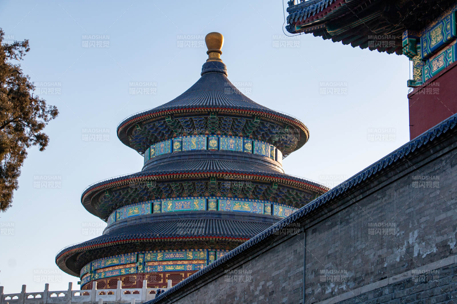 天坛祈年殿的壮丽景象图片