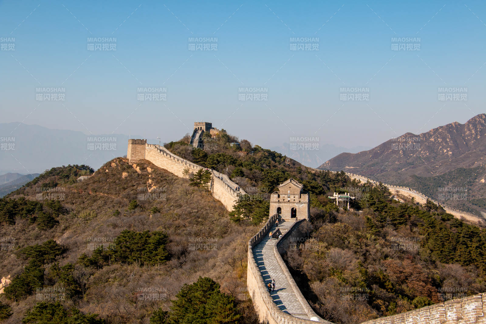 长城蜿蜒山间 雄伟壮观图片