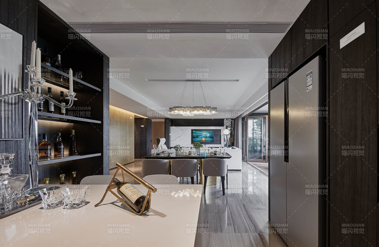 现代简约厨房与餐厅设计图片