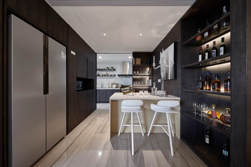 现代简约厨房吧台设计图片