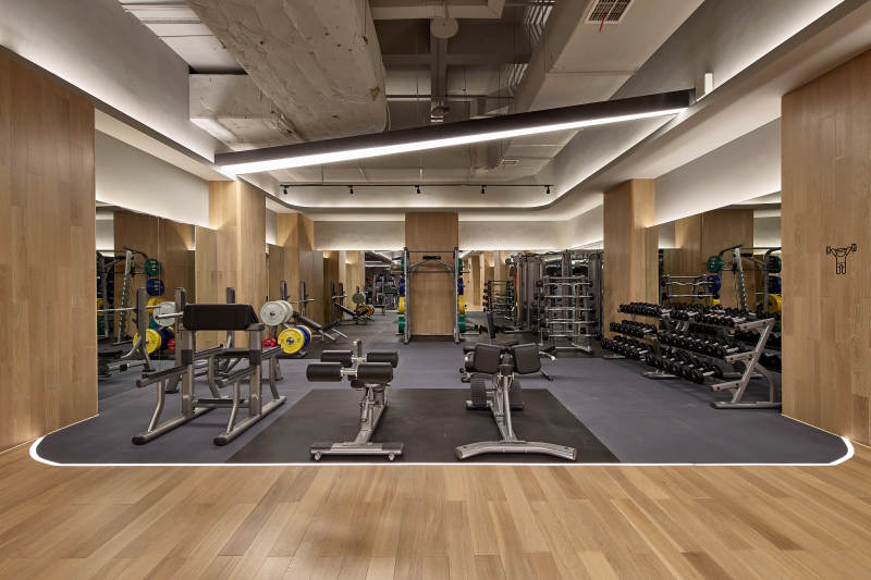 现代健身房内部设计图片