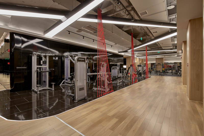现代健身房内部设计展示图片