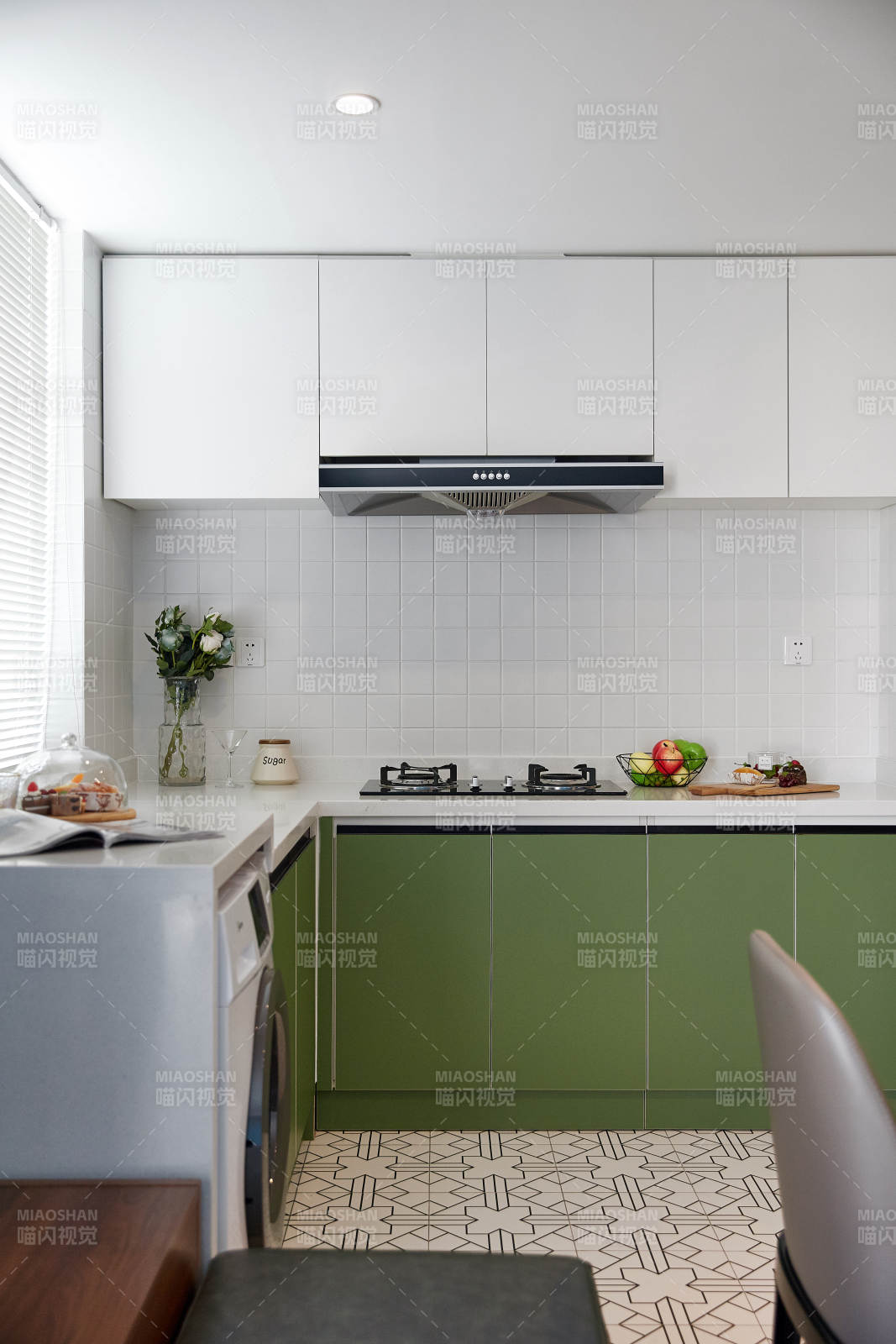 现代简约厨房设计图片