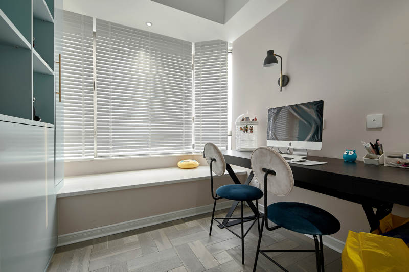 现代简约书房设计图片