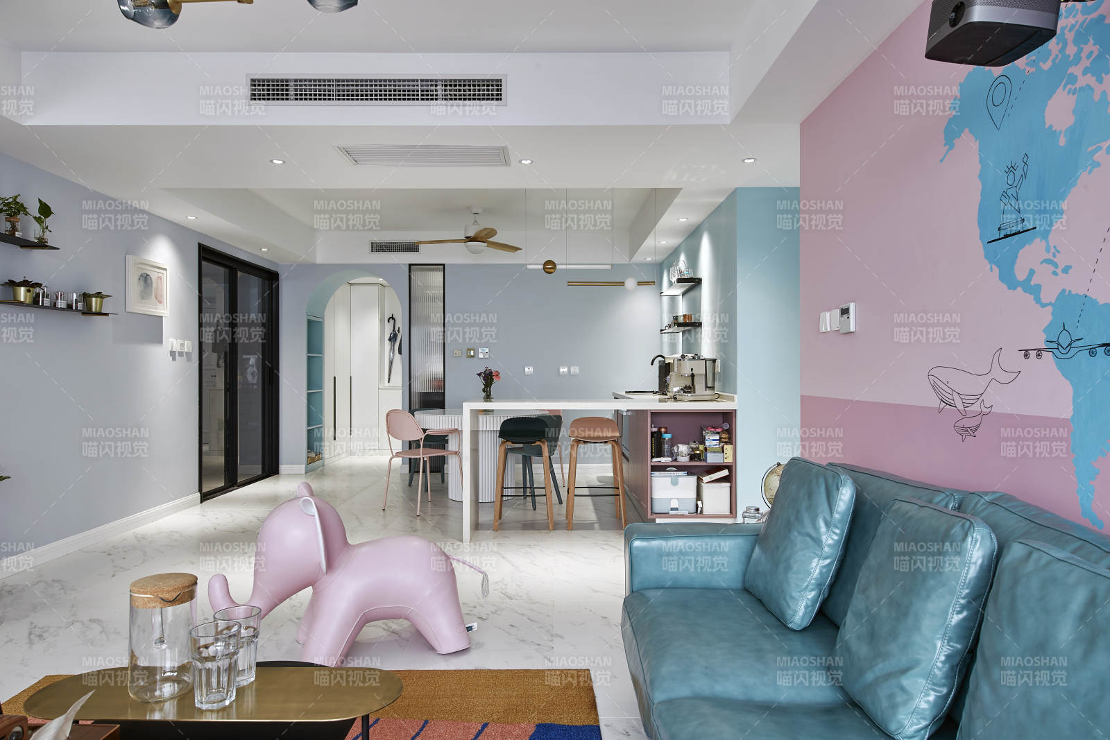 现代简约客厅设计图片