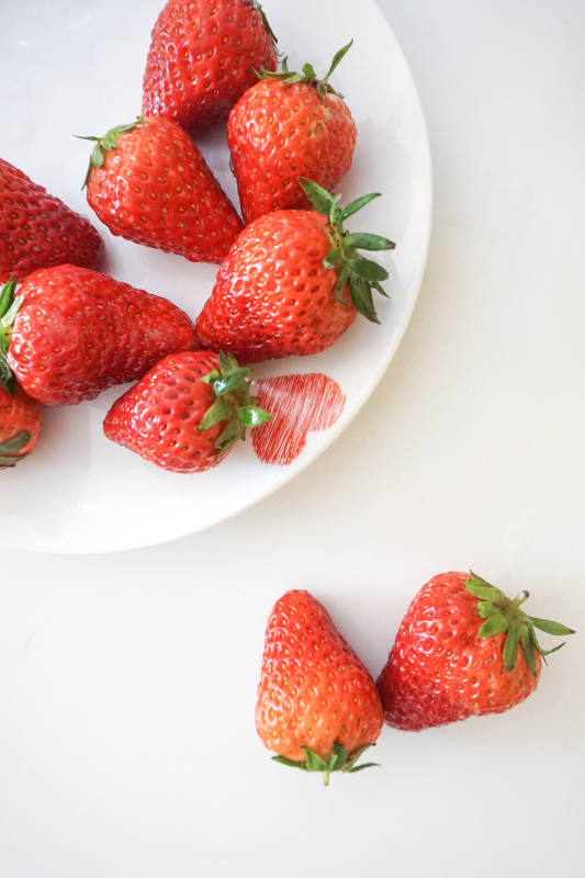 新鲜草莓 甜蜜诱人图片