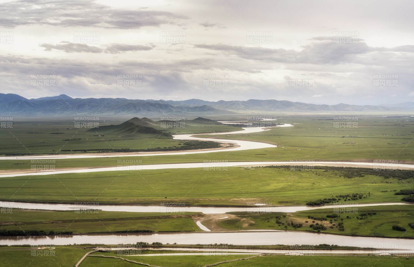 九曲黄河第一弯图片